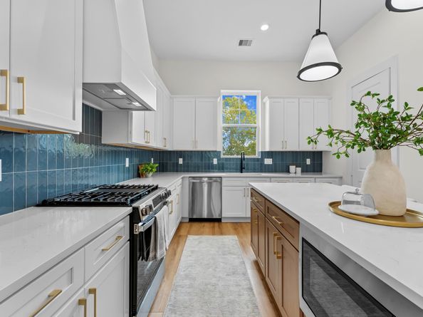 4127 De George Street, Houston TX 77009