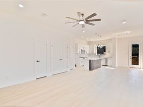 3210 A & B Retta Street, Houston TX 77026