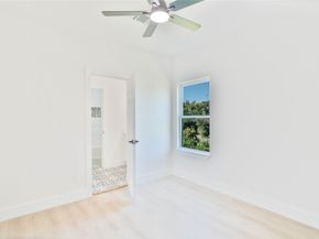 3210 A & B Retta Street, Houston TX 77026