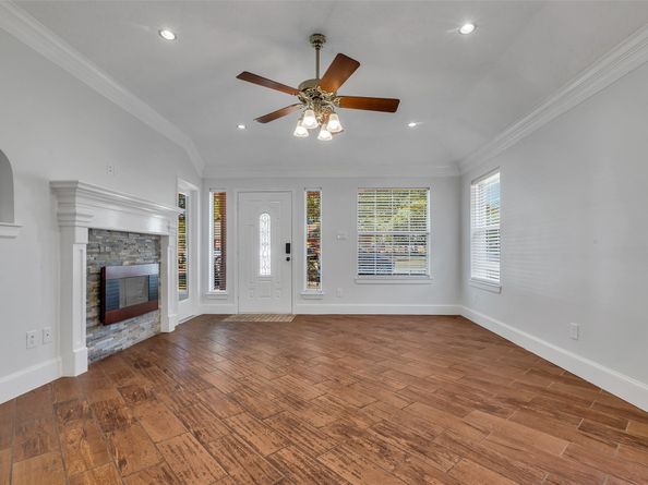 110 Oakmont Drive, Conroe TX 77301