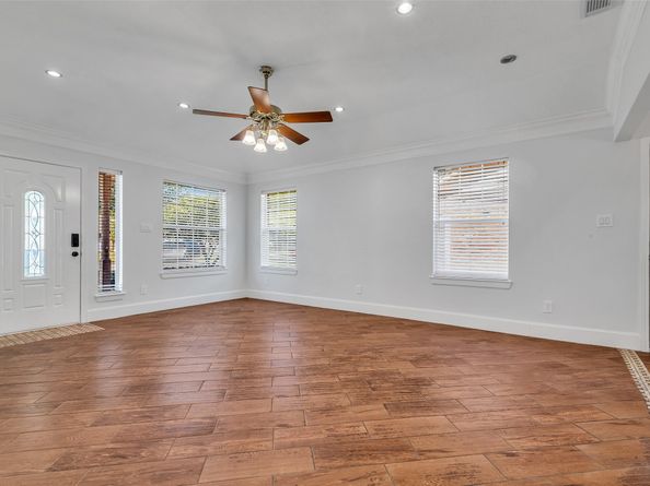 110 Oakmont Drive, Conroe TX 77301