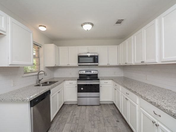 1825 Live Oak Drive, Conroe TX 77301