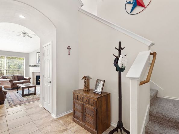 163 N Hawkhurst Circle, The Woodlands TX 77354