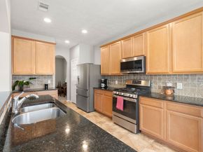 163 N Hawkhurst Circle, The Woodlands TX 77354