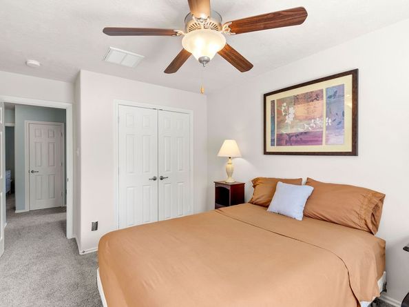 163 N Hawkhurst Circle, The Woodlands TX 77354