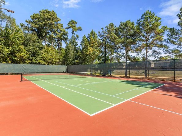 163 N Hawkhurst Circle, The Woodlands TX 77354