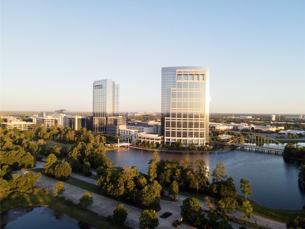 163 N Hawkhurst Circle, The Woodlands TX 77354