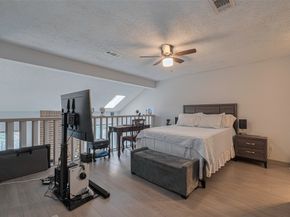 13798 Hollowgreen Drive 305, Houston TX 77082