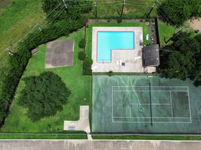 13798 Hollowgreen Drive 305, Houston TX 77082