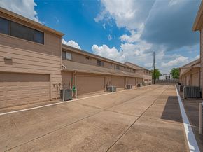 13798 Hollowgreen Drive 305, Houston TX 77082