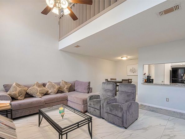 13798 Hollowgreen Drive 305, Houston TX 77082