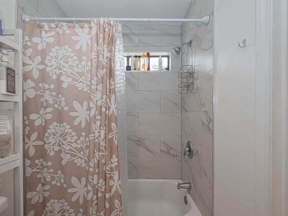 13798 Hollowgreen Drive 305, Houston TX 77082