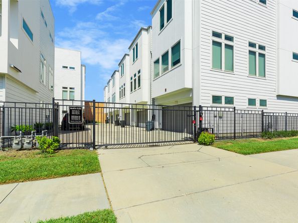 1308 Delano Street, Houston TX 77003