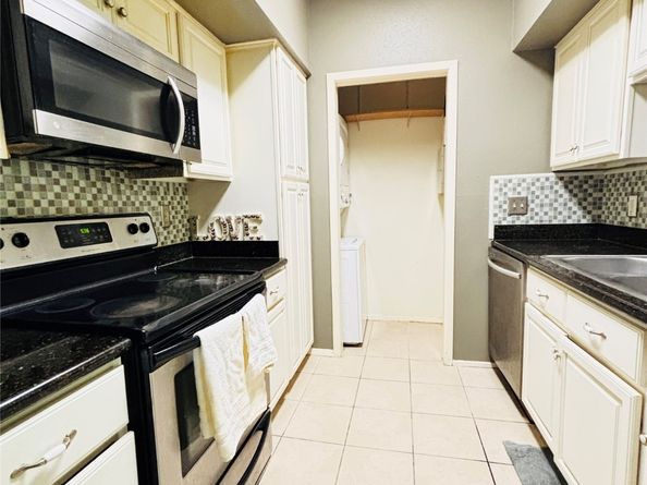 6602 Harbor Town Drive 505, Houston TX 77036