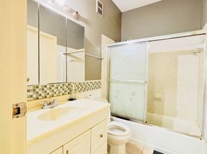 6602 Harbor Town Drive 505, Houston TX 77036