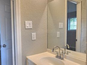 5914 Newquay Street, Houston TX 77085