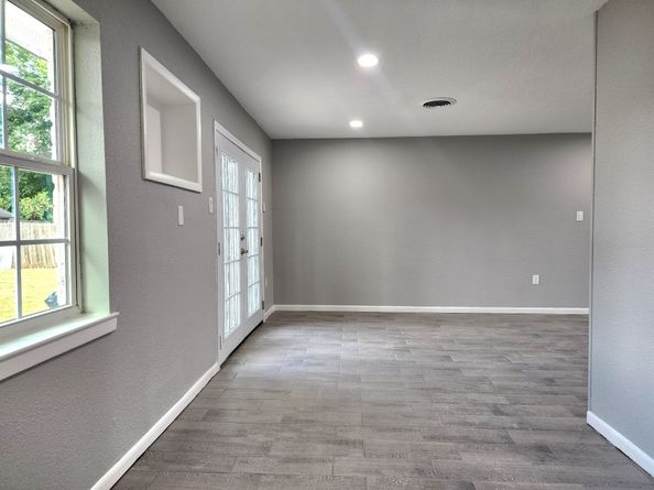 5914 Newquay Street, Houston TX 77085