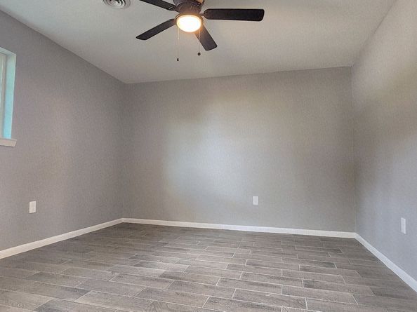 5914 Newquay Street, Houston TX 77085