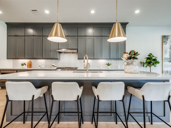 7512 SHADYVILLA Lane, Houston TX 77055