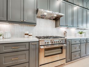 7512 SHADYVILLA Lane, Houston TX 77055