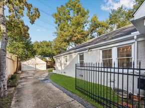 1402 Vassar Street, Houston TX 77006