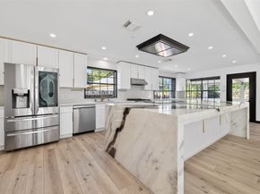 5515 Davids Bend Drive, Sugar Land TX 77479