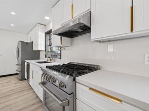 5515 Davids Bend Drive, Sugar Land TX 77479