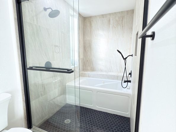 3819 Bear Creek Meadows Lane, Houston TX 77043