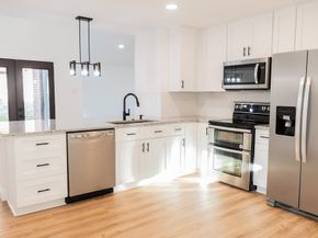 3819 Bear Creek Meadows Lane, Houston TX 77043