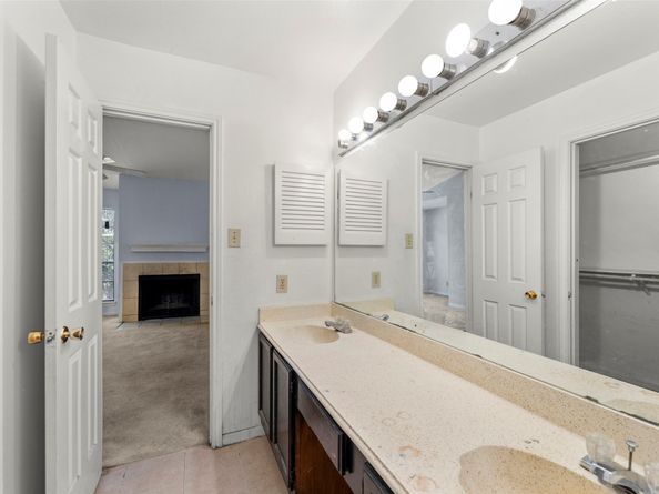 14600 Fonmeadow Drive 702, Houston TX 77035