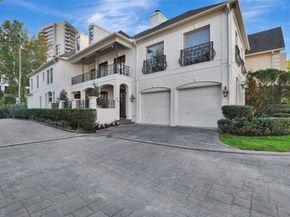 74 Briar Hollow Lane, Houston TX 77027