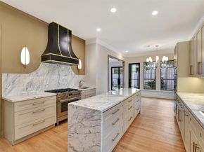 74 Briar Hollow Lane, Houston TX 77027