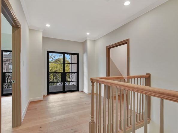 74 Briar Hollow Lane, Houston TX 77027