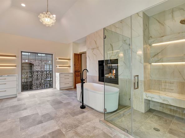 74 Briar Hollow Lane, Houston TX 77027