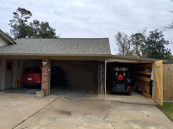 1006 Castle Hill Trail, Houston TX 77339