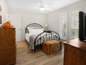 1006 Castle Hill Trail, Houston TX 77339