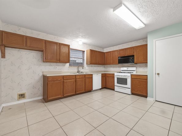 8914 Mattison Drive, Houston TX 77088