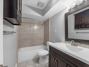 2647 Marilee Ln, Houston TX 77057