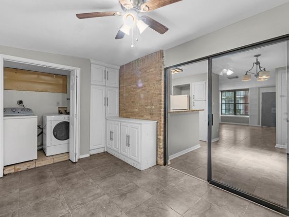 2647 Marilee Ln, Houston TX 77057