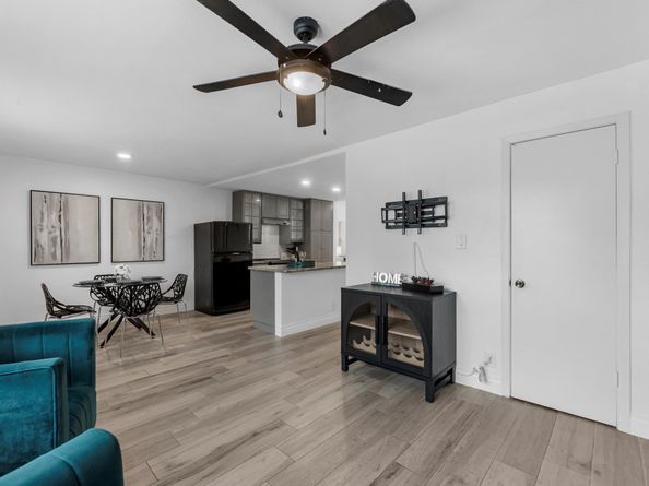 11002 Hammerly Boulevard 104, Houston TX 77043