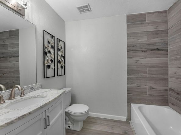 11002 Hammerly Boulevard 104, Houston TX 77043