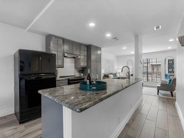 11002 Hammerly Boulevard 104, Houston TX 77043