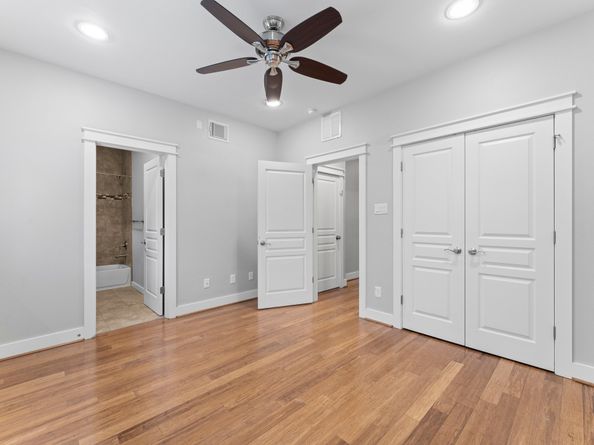 5739 Petty Street, Houston TX 77007