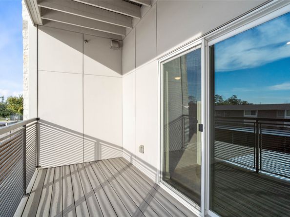 6804 Westview Drive 3205, Houston TX 77055