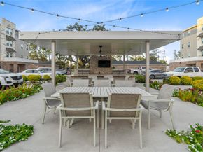 6804 Westview Drive 3205, Houston TX 77055