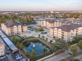 6804 Westview Drive 3205, Houston TX 77055