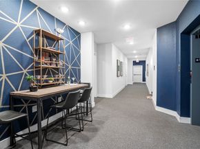 6804 Westview Drive 3205, Houston TX 77055