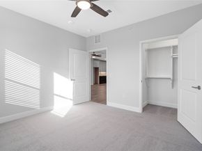 6804 Westview Drive 3205, Houston TX 77055