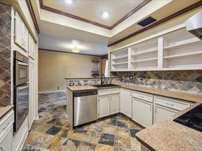 222 Litchfield Lane, Houston TX 77024