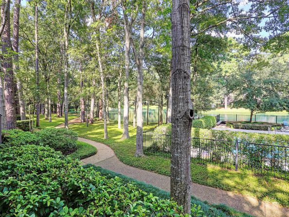 222 Litchfield Lane, Houston TX 77024